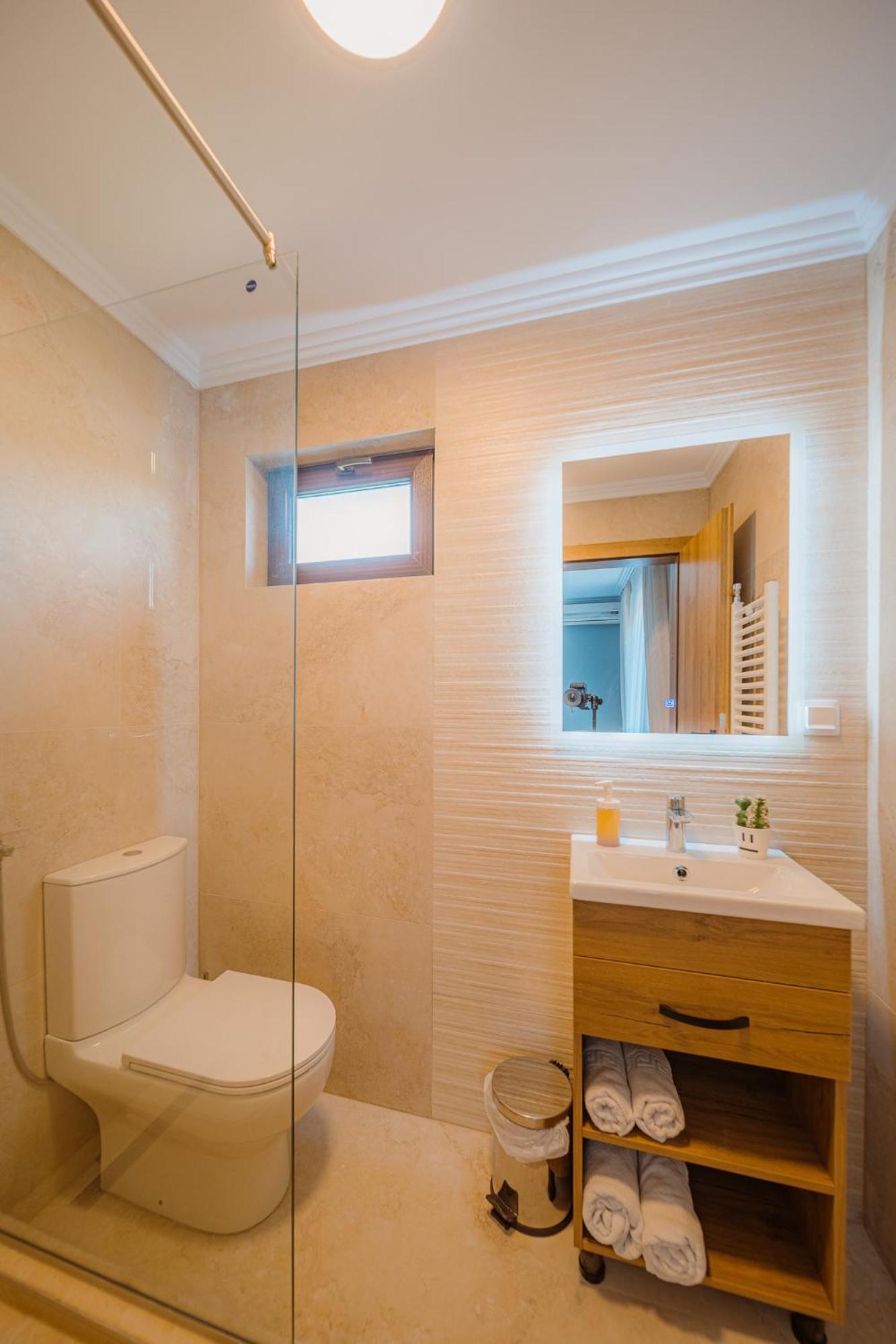 Pensiunea Regal Baile 1 Mai Ngoại thất bức ảnh