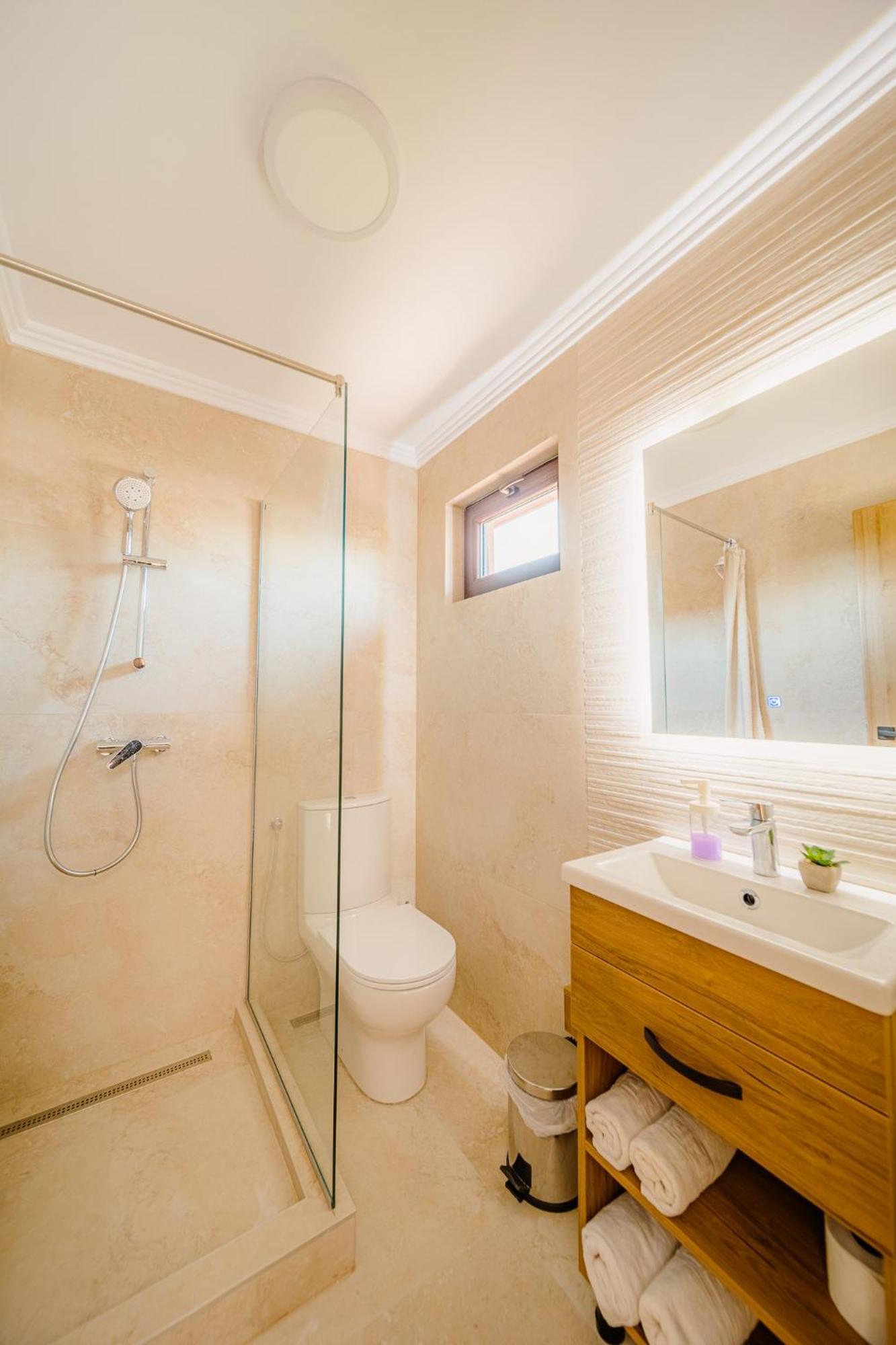 Pensiunea Regal Baile 1 Mai Ngoại thất bức ảnh