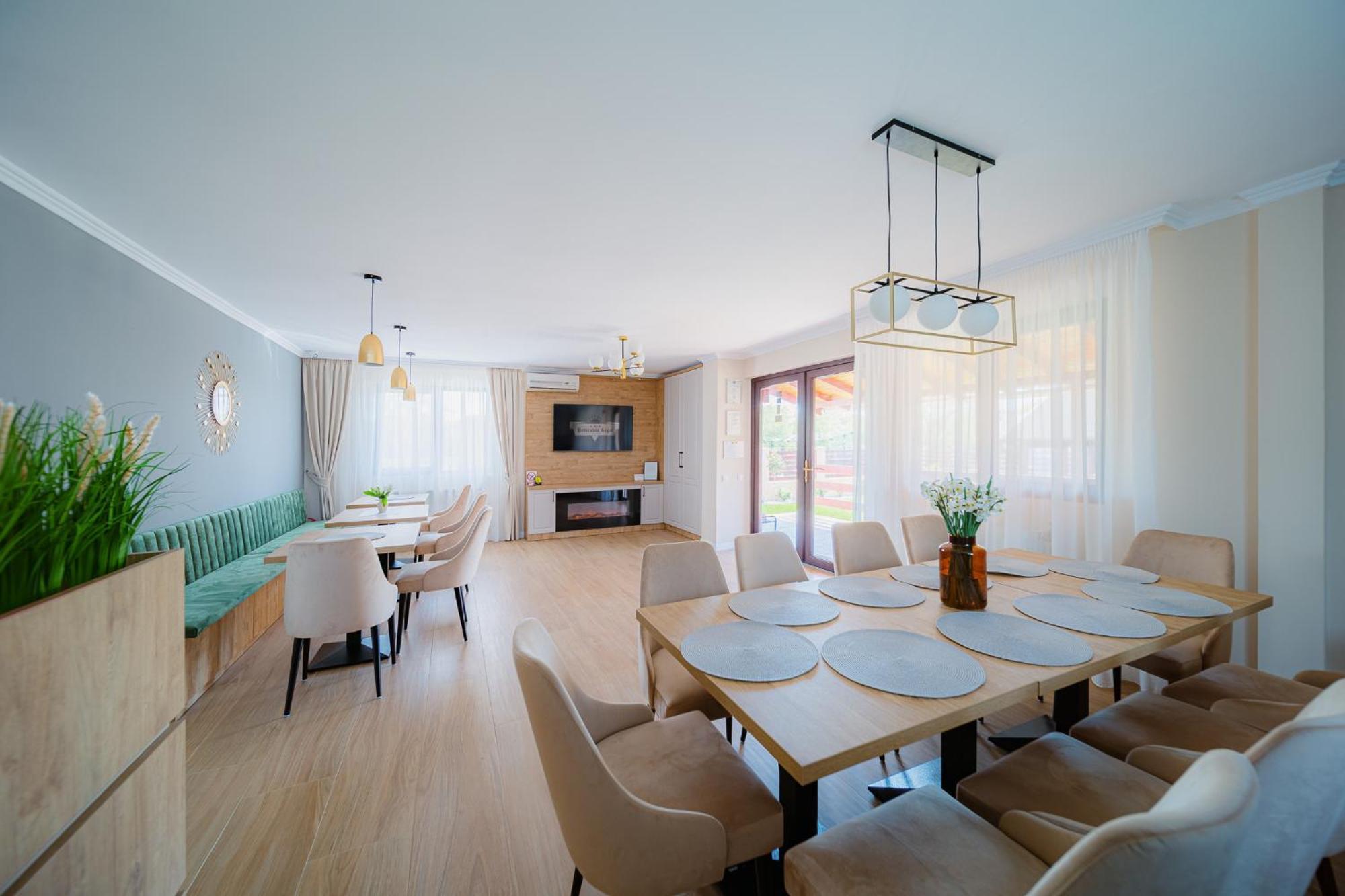 Pensiunea Regal Baile 1 Mai Ngoại thất bức ảnh